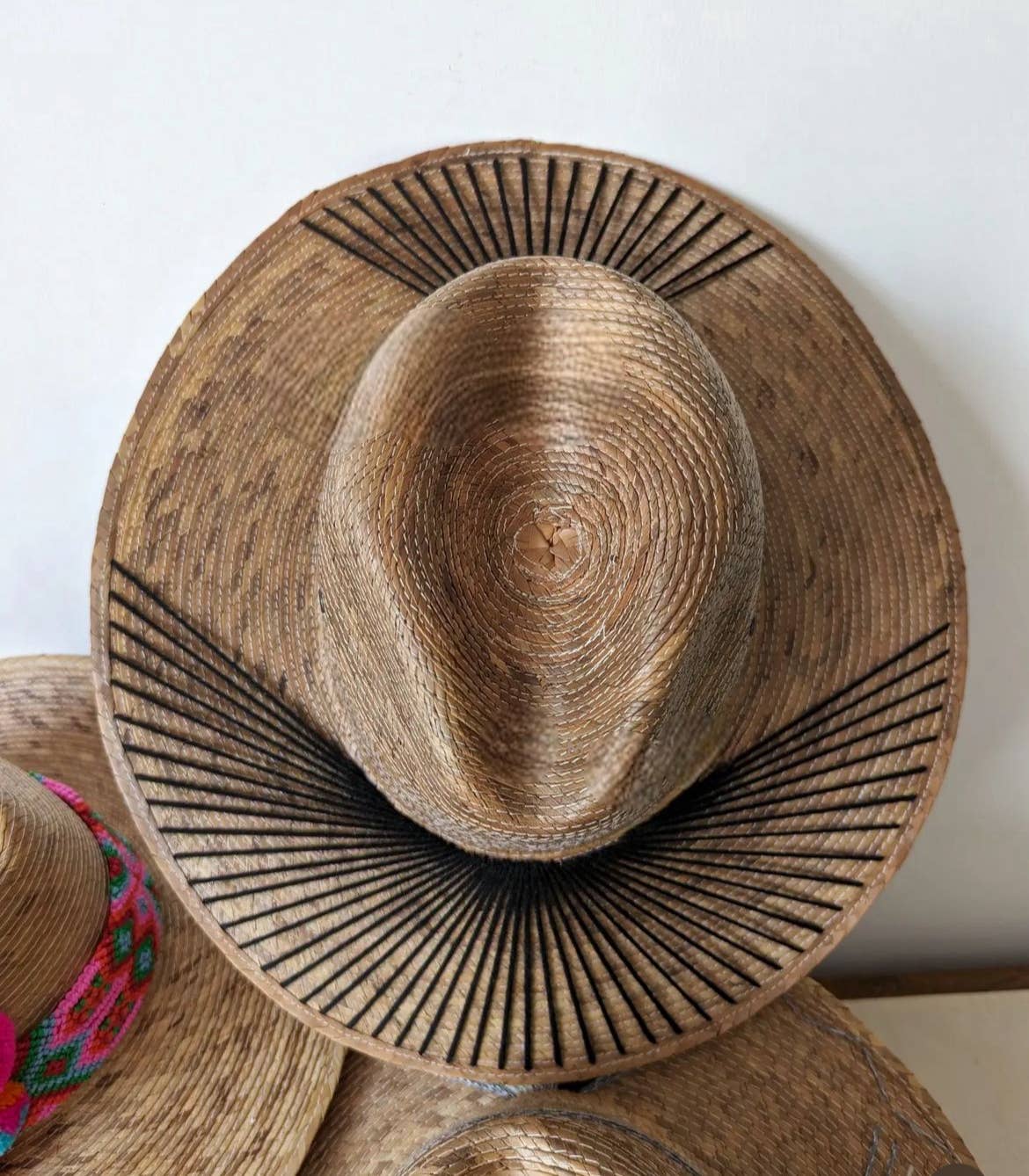 The Faria - Wholesale Straw Hat - Women's - Straw hat with embroidered decoration0