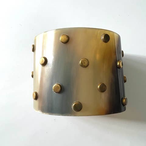Erik & Mike - Venta al por mayor Pulseras tipo brazalete - Brazalete de cuerno natural con latón