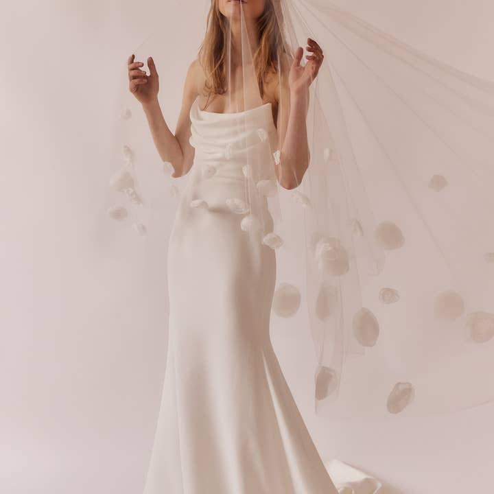 Dove Grey Accessories - Wholesale Veil - Women's - Jolene 3D Organza Floral Veil5