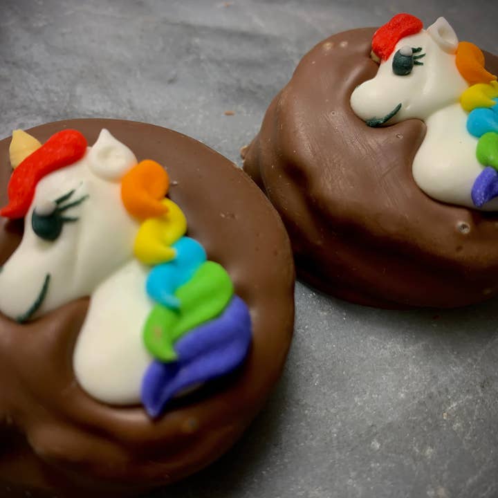 O'Shea's Candies Sweet Shop - Wholesale Chocolate Covered Sweets - O’Oreo “Mr. & Mrs. Unicorn” 🦄 Milk Chocolate 2PK