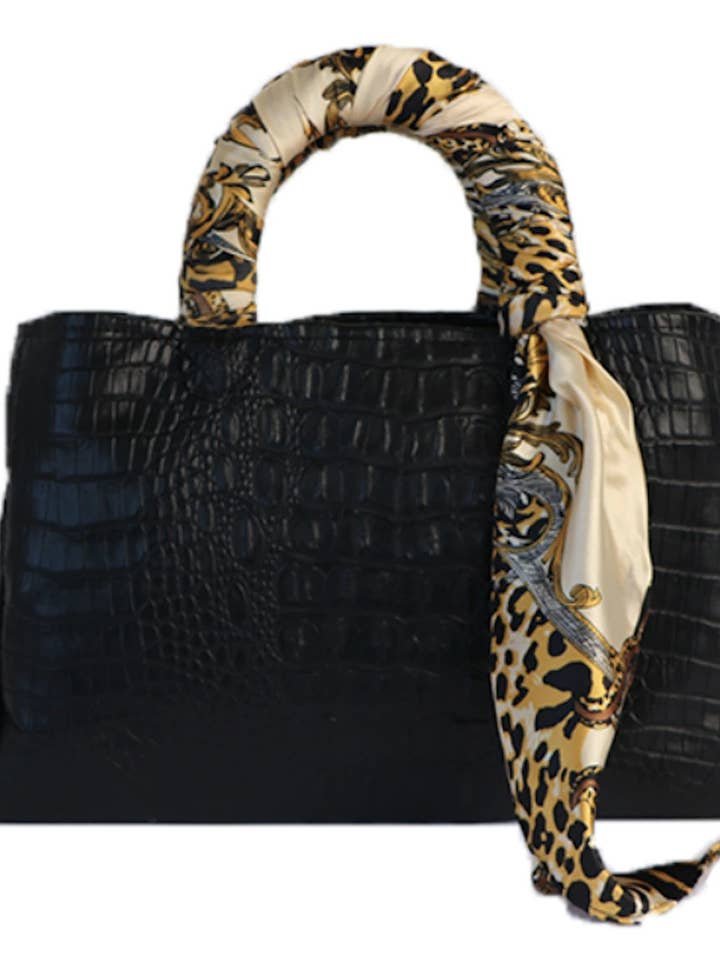 Sac Stacy - Léopard enveloppé à la main pour la vente par Stacy Kessler Accessories