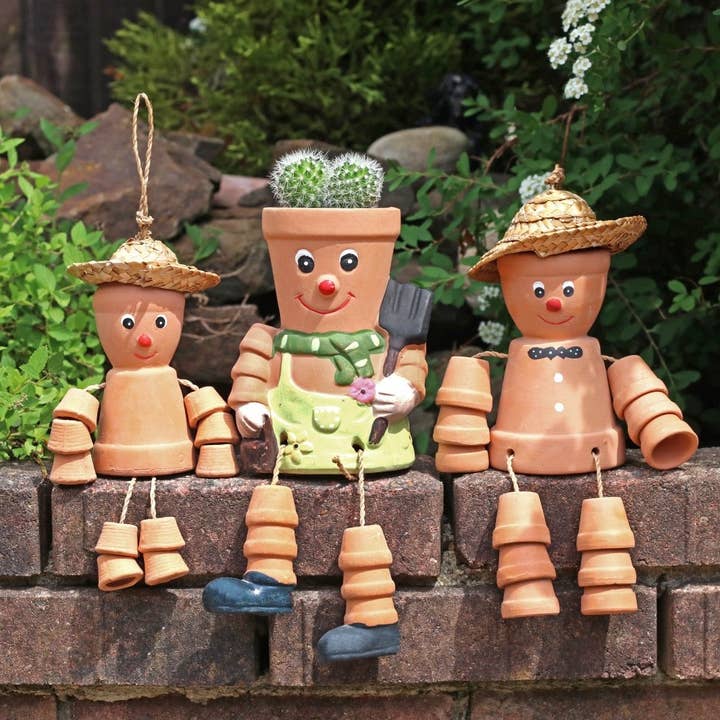 Something Different Wholesale - Wholesale Outdoor ornament/decor - Small Terracotta Pot Man1