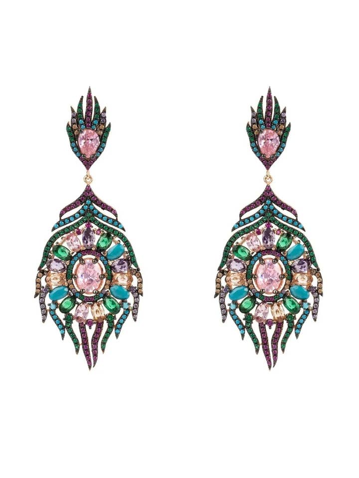 Boucles d'oreilles en or rose avec plumes colorées en forme de paon pour la vente par Latelita