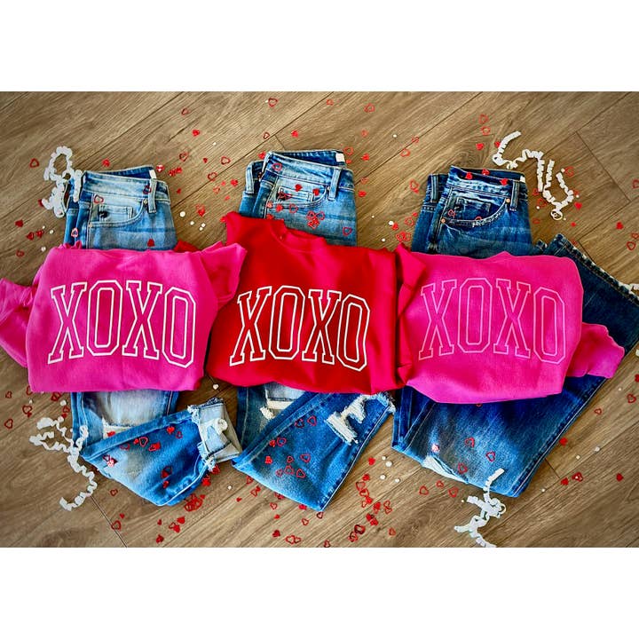 XOXO Puff Design grafisk sweatshirt til kvinder for engroshandel hos Double E Creations