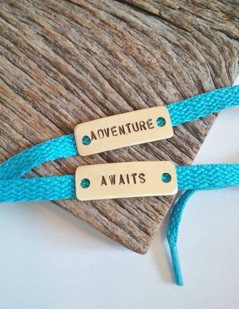 C & T Custom Lures – Großhandel Schuhzubehör – Unisex – Abenteuer erwartet athletische Schuhmarken3