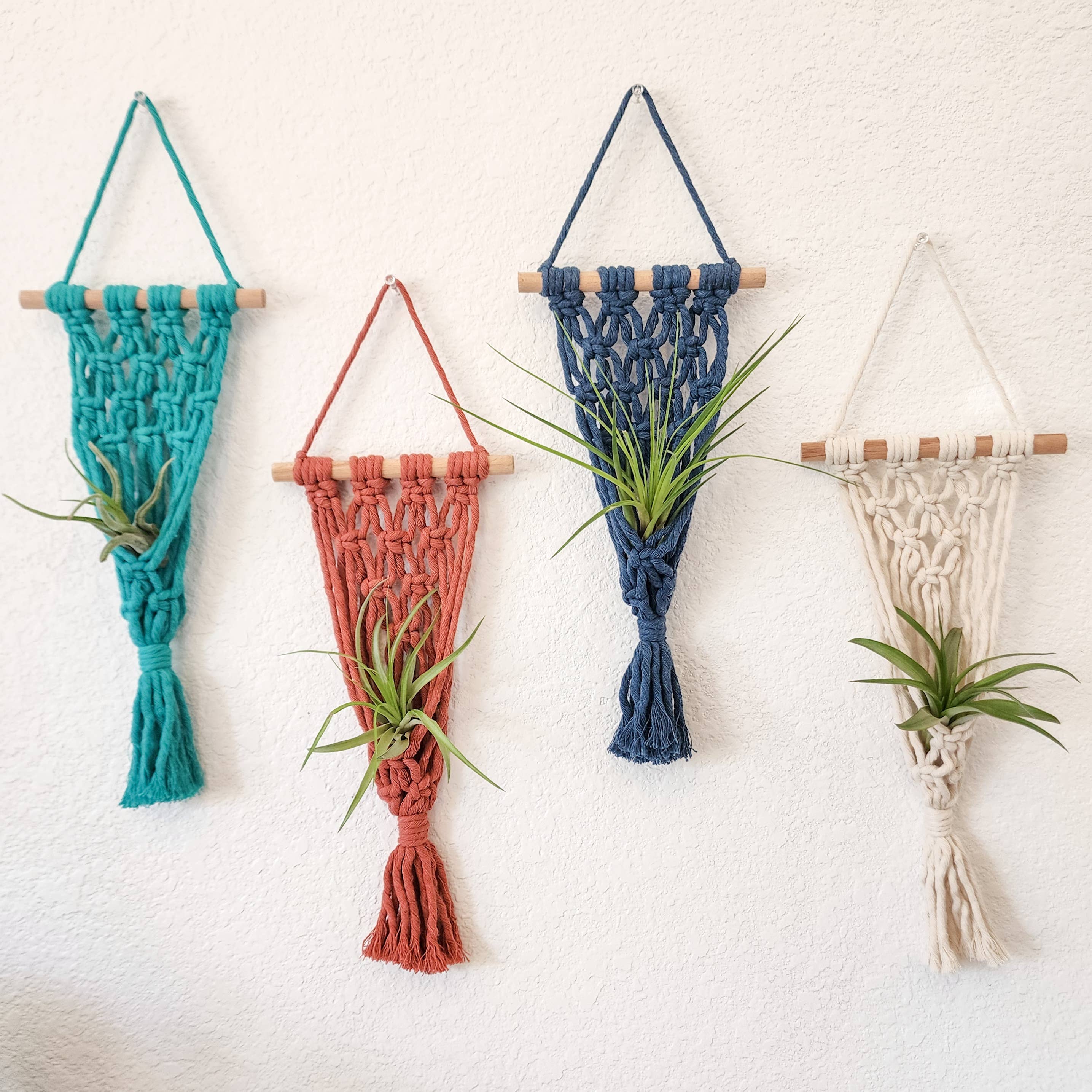 Handmade By Uruba - Wholesale Hangende plantenbak - Handgemaakte macramé houders voor luchtplanten9