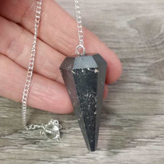 Keystone Crystals – Großhandel Spiritueller Stein/Kristall – Edelsteinpendel Großhandel – Verschiedene Kristallpendel16