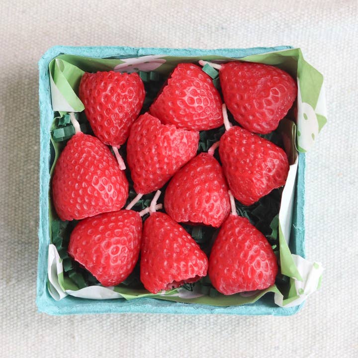 Happy Organics - Wholesale Cake Candle - Strawberry Beeswax Birthday Candles1