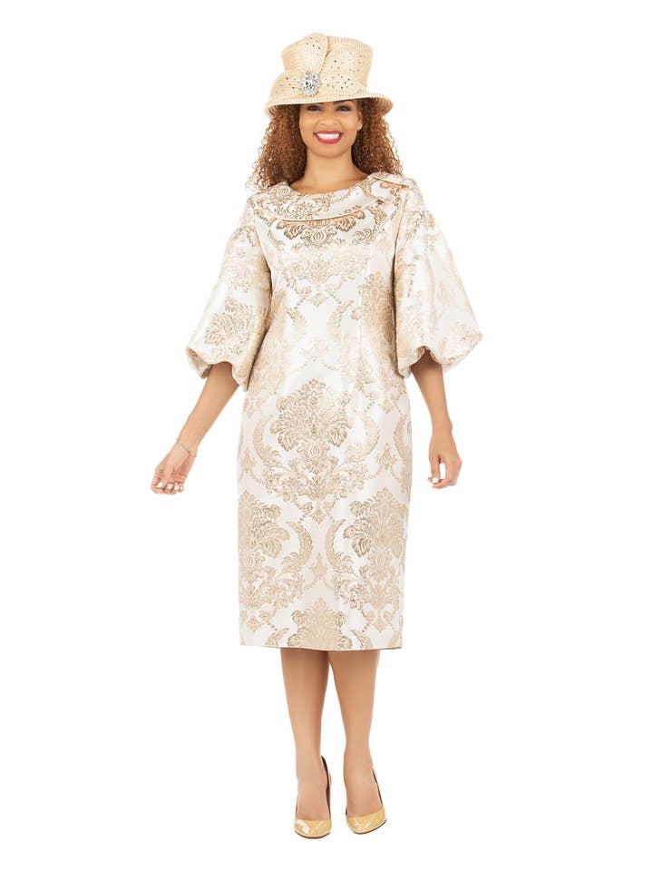 Robe droite en brocart à manches 3/4 bouffantes avec col vintage pour la vente par Giovanna