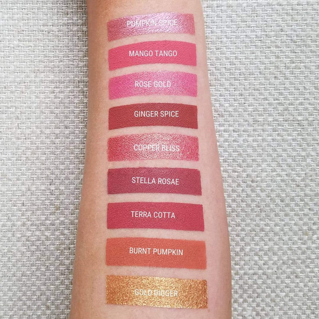 Aromi - Wholesale Lipstick - Gold Digger Metallic Liquid Lipstick4