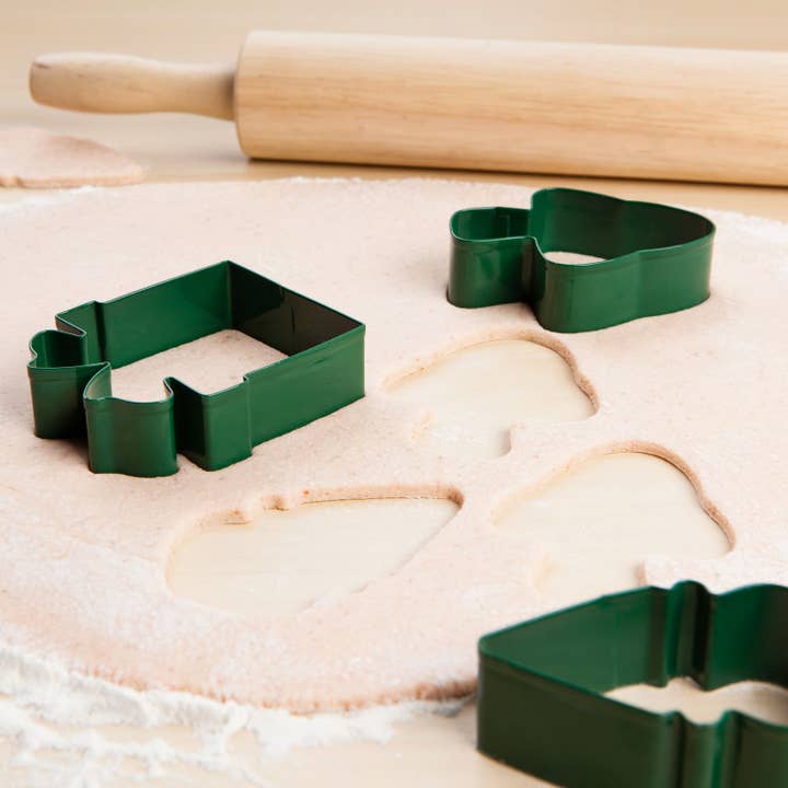 Danica Jubilee - Wholesale Cookie Cutter - Gnome For The Holidays Christmas Cookie Cutters Set of 32