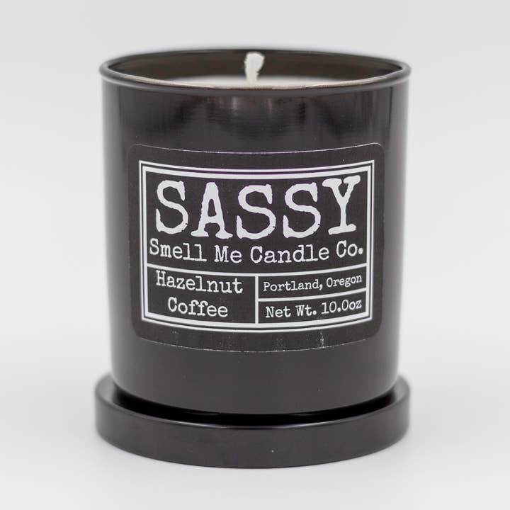 SASSY - Hasselnötskaffe för wholesale av Smell Me Candle Co.