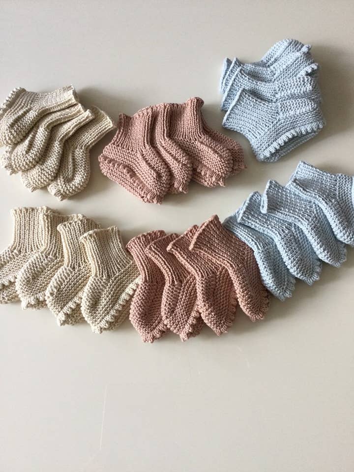 Omnis Pura - Wholesale Booties - Baby - Organic Hand Knit Baby Booties 6-12M