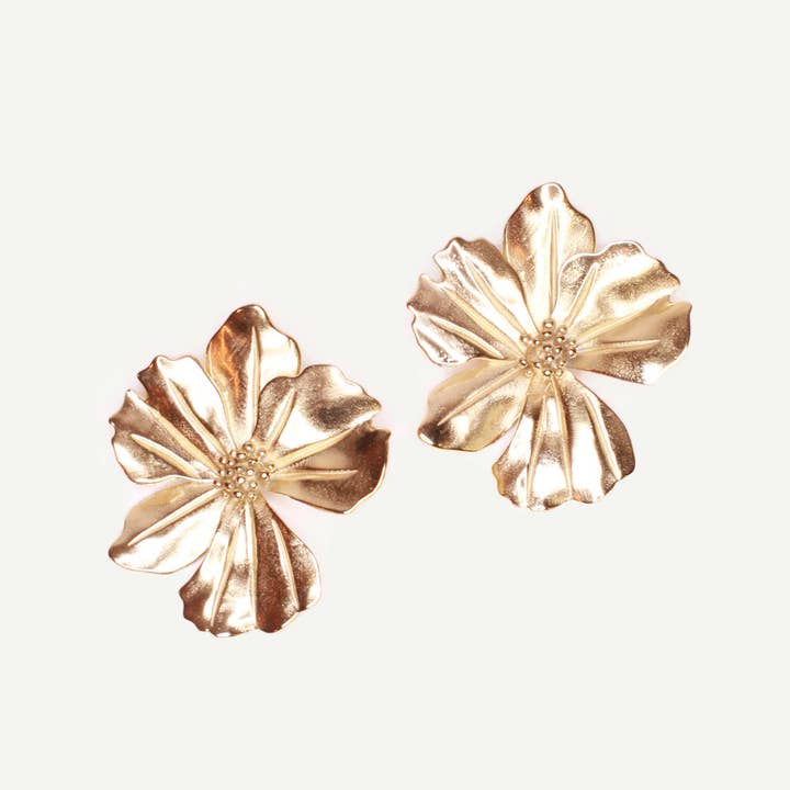 Caprice Paris - Wholesale Dangle Earrings - Vicky flower earrings Gold | Handmade in France