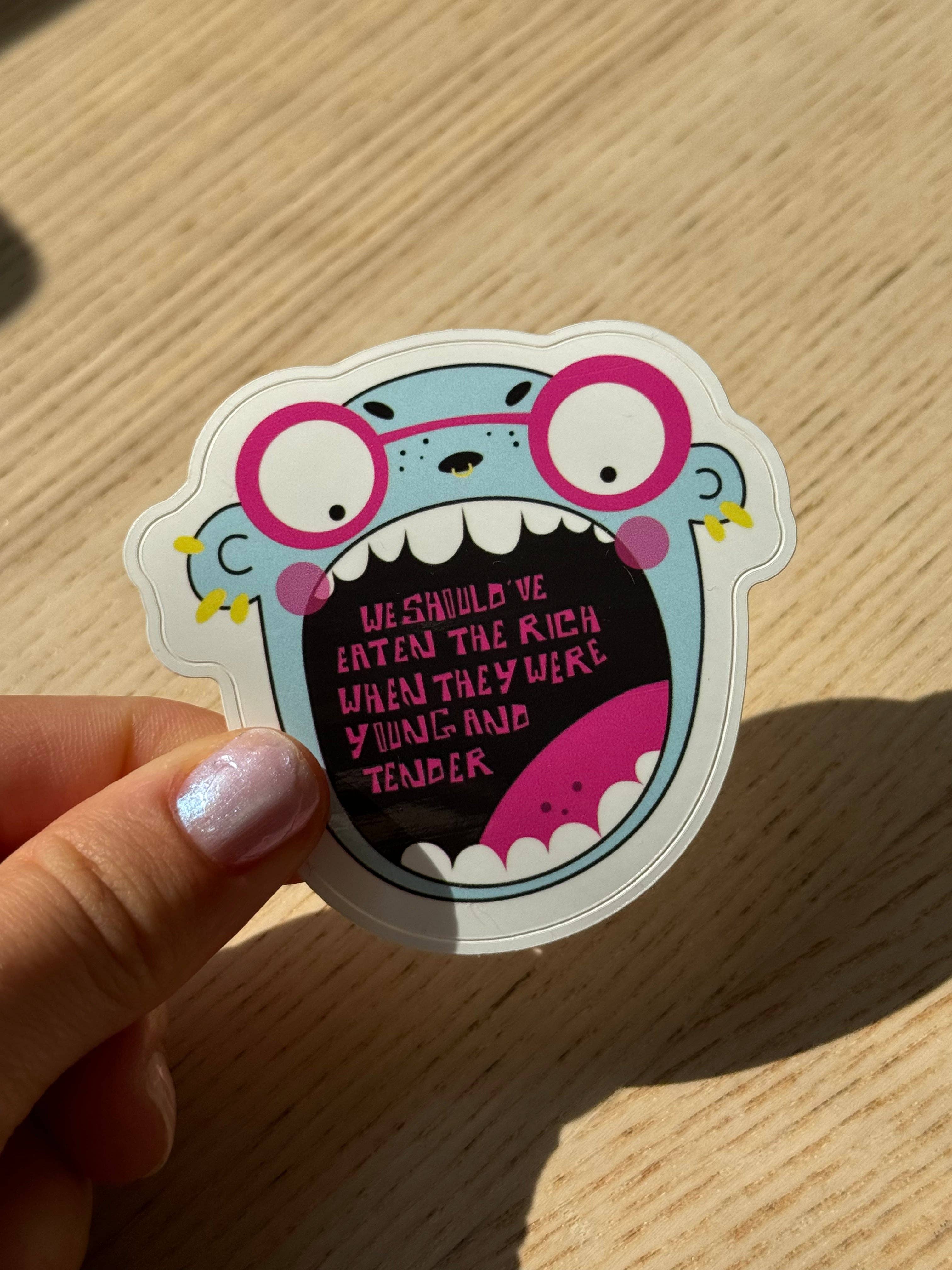 Strwbry Wrld - Vendita all'ingrosso Adesivo - Adesivi "Mangia i ricchi"2