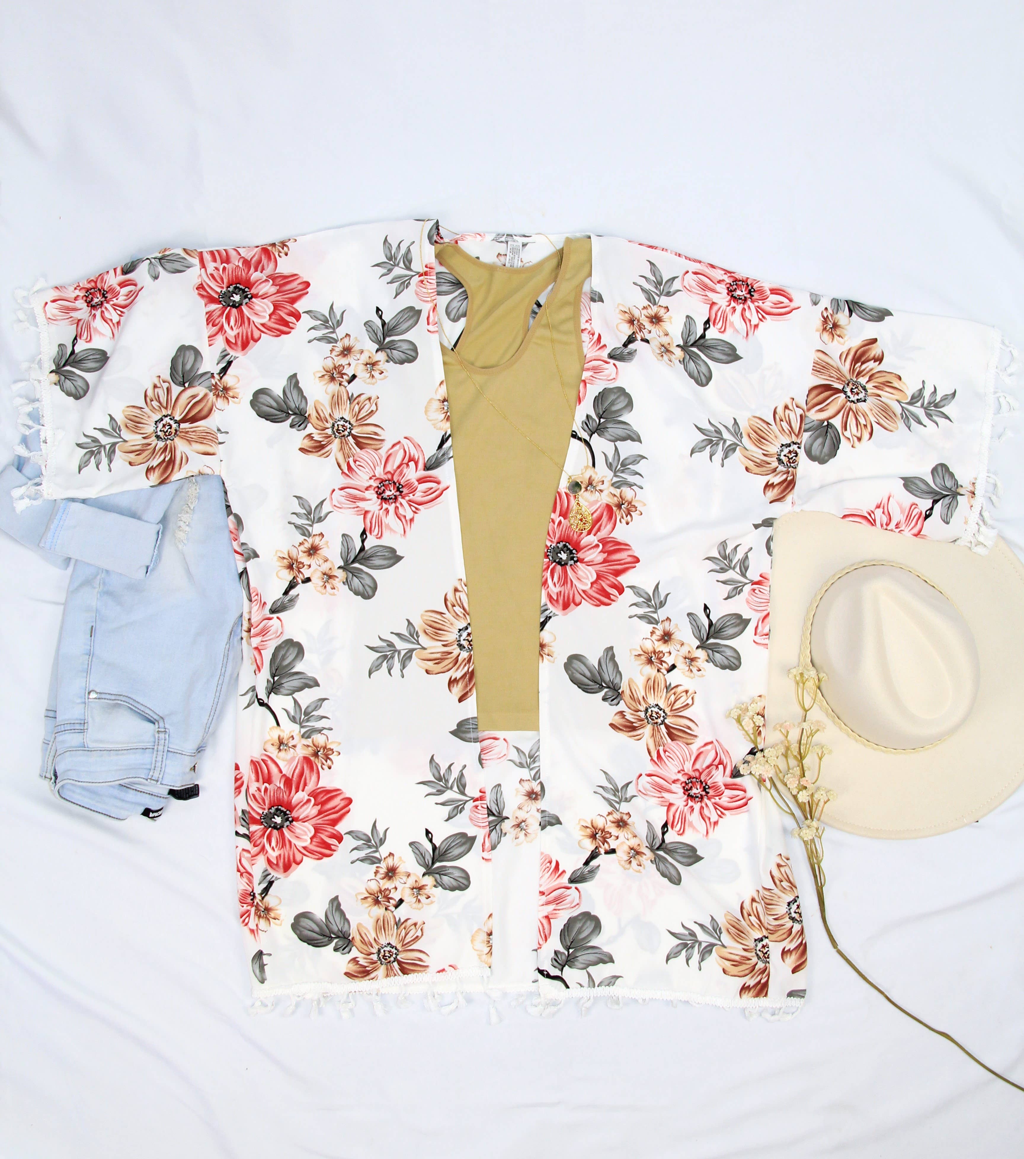 Justin & Taylor – wholesale Strandkläder – Dam – With Love, Rose | Blommig baddräkt med tofs4