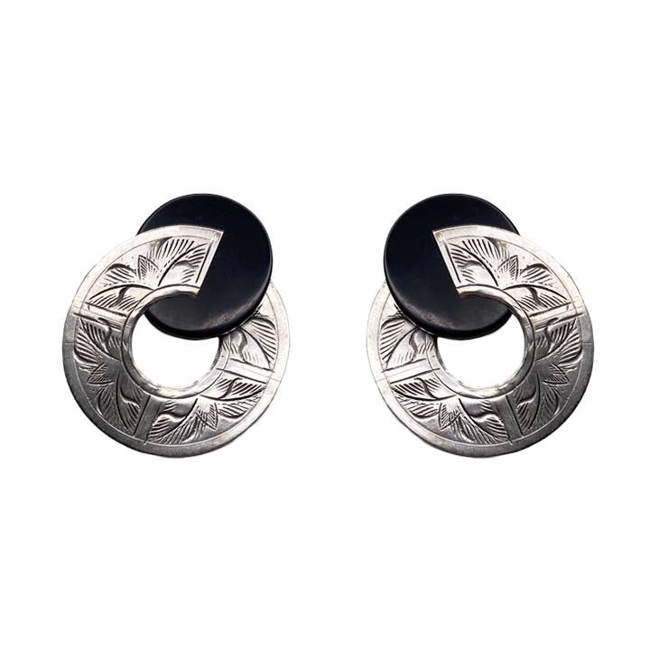 Cercle brisé pour la vente par John Michael Richardson