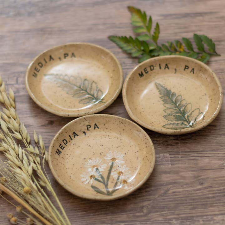 Tara Kothari - Wholesale Jewelry Dish - Custom city/state Pressed flower handmade trinket dish2