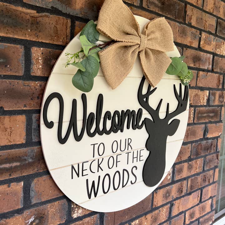 Southern Roots Designs - Venta al por mayor Letreros - Letrero de bienvenida a nuestro cuello de madera, letrero de bienvenida1