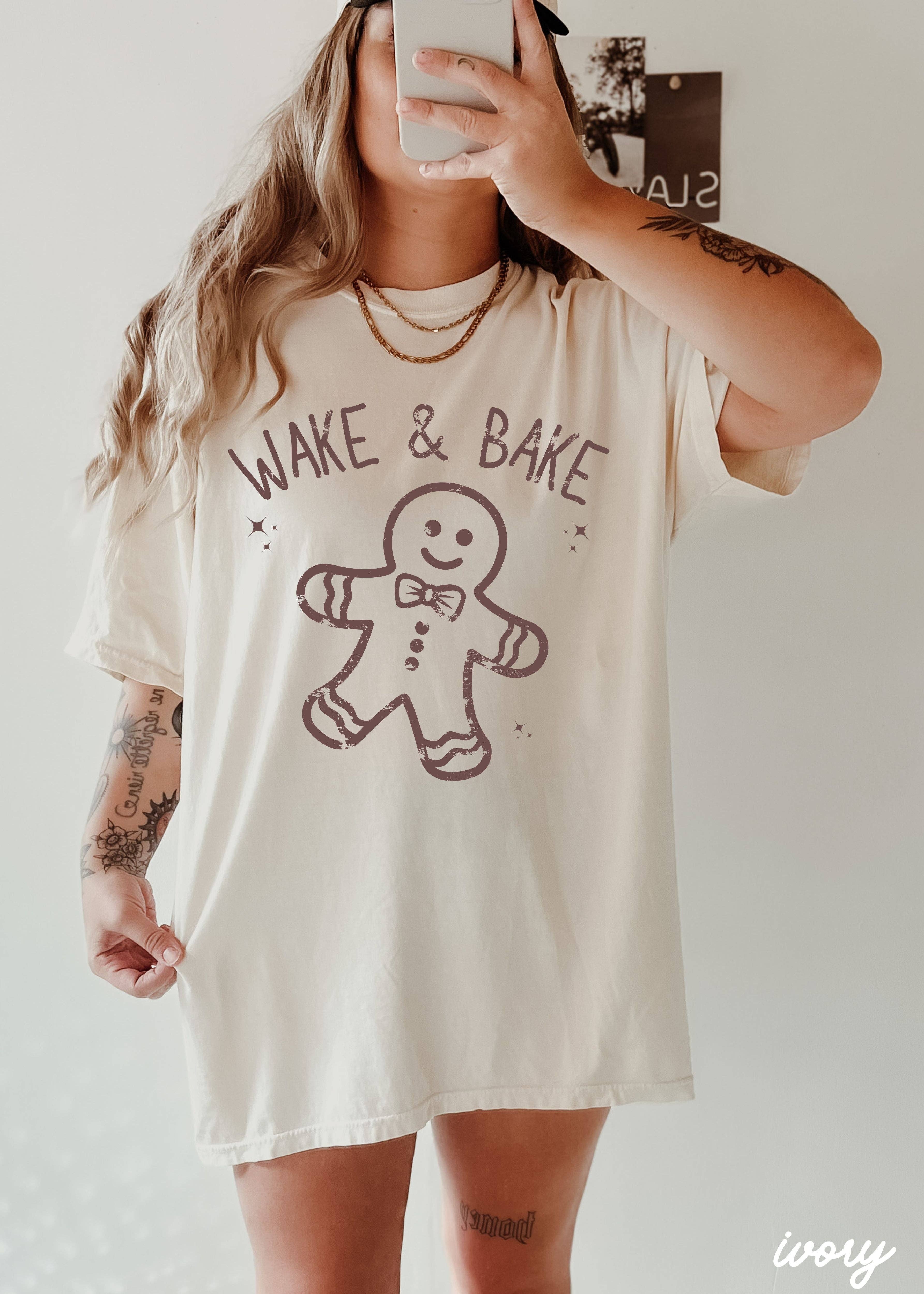 Chloe Vs Tank - Vente T-shirt sérigraphié – unisexe - T-shirt à pâtisserie Wake & Bake Gingerbread *8 couleurs (S-3X)1