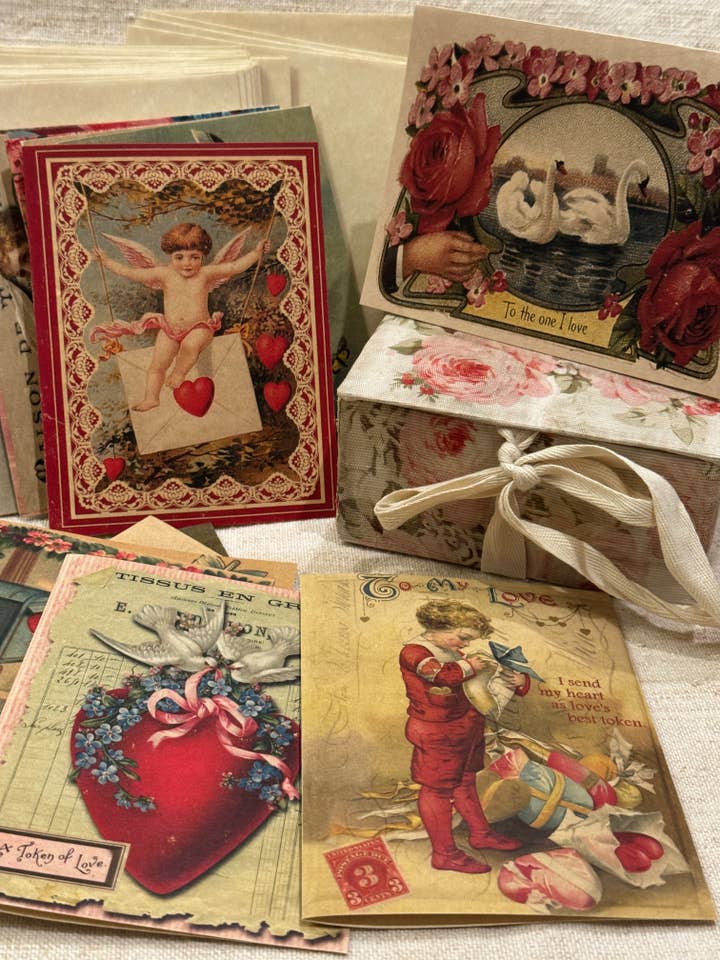 Confezione assortita di biglietti per San Valentino - 25 pz per la vendita all'ingrosso da parte di Monahan Papers