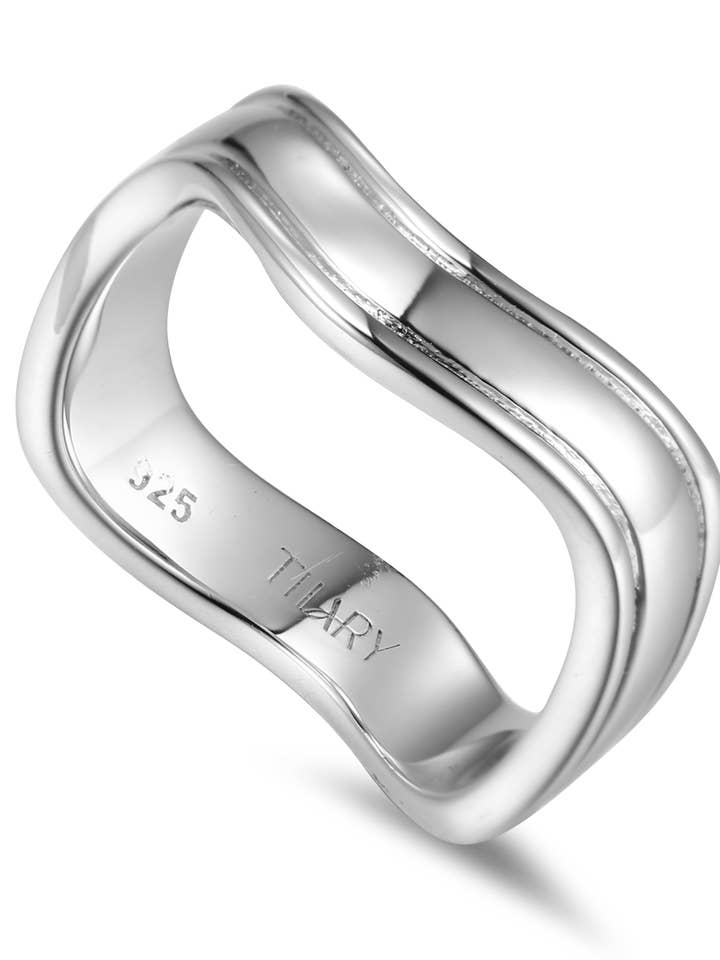 Den definierade ena ringen för wholesale av Tilary Limited