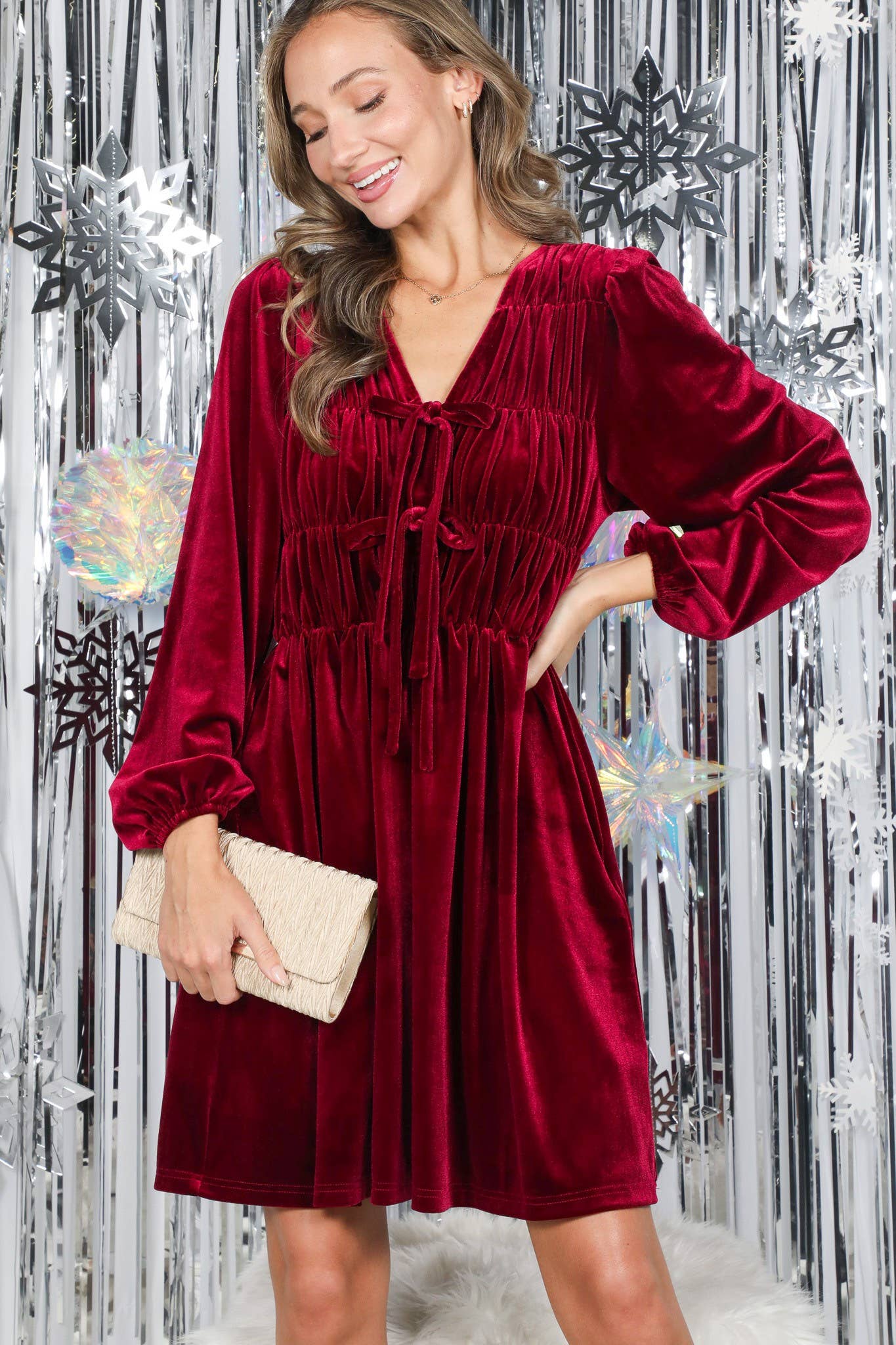 Vine & Love - Wholesale Dress - Women's - Elegant Silhouette Luxe Velvet V-Neck Dress VD8314320