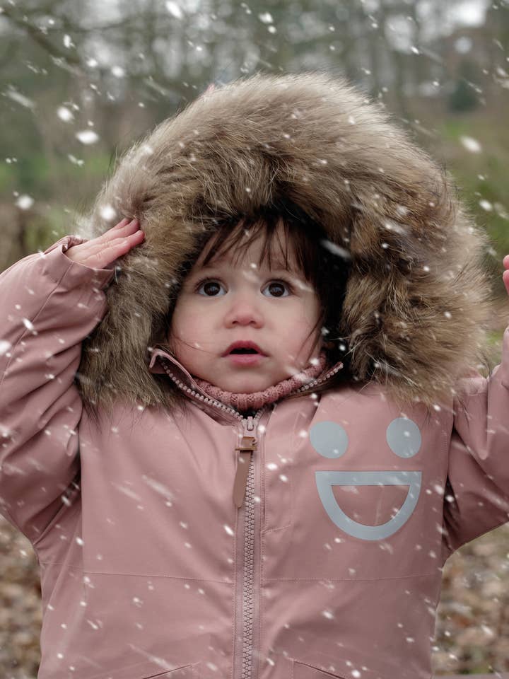 BOXBO - Wholesale Outerwear Vest - Kids - Warm Waterproof & Snowproof Kids' Winter Coat (Pink)4