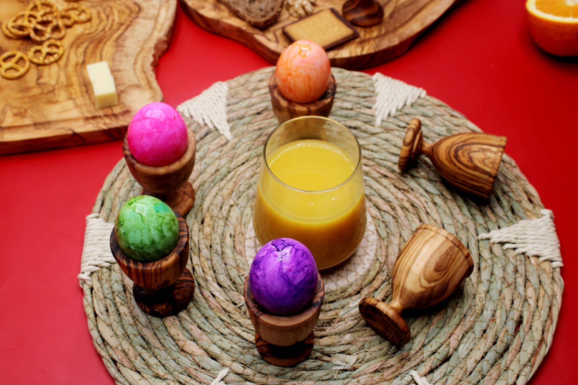 DAGDEG - Wholesale Egg Cup/Holder - olive wood footed egg cup2