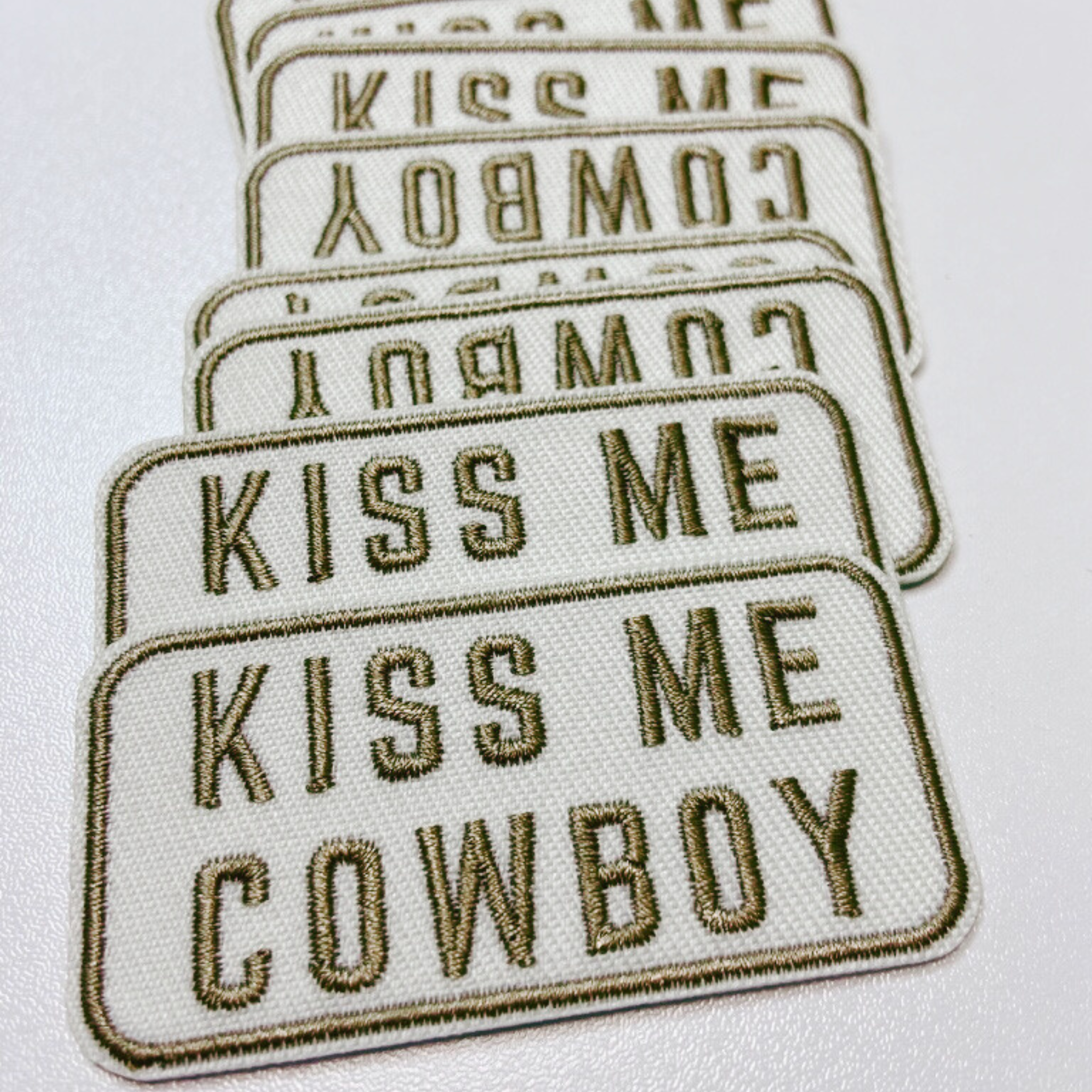 TEELUX - Wholesale Patch - 2.5" Kiss Me Cowboy -  Embroidered Hat Patch2