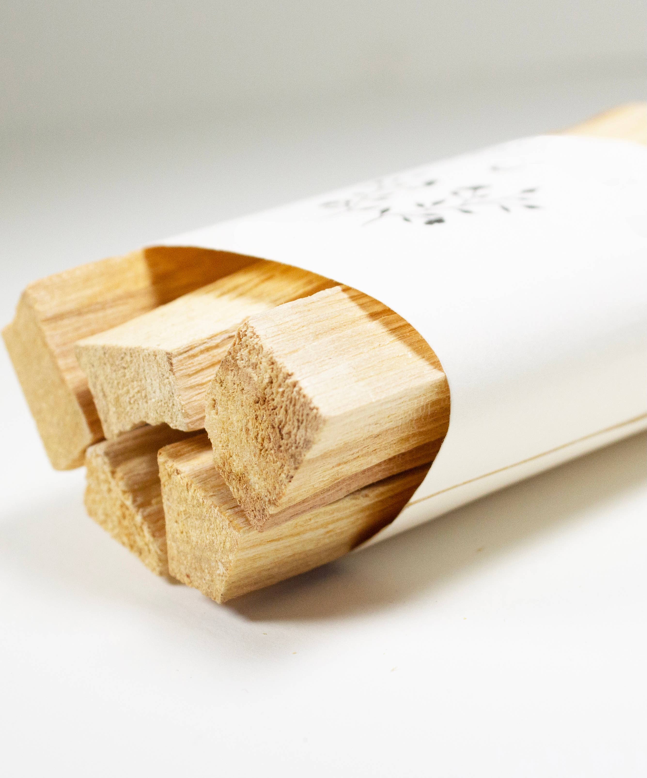 Daterra Rituals - Wholesale Smudge Stick - Palo Santo (Premium, ethically sourced, bio)2