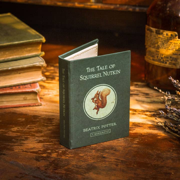 Novel Book Store - Wholesale Wallet - Unisex - The Tale of Squirrel Nutkin by Beatrix Potter 1903 Book Wallet2