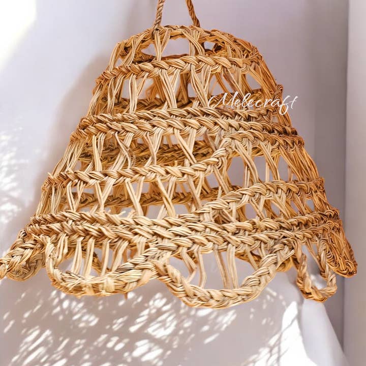Lampe suspendue Boho Straw faite à la main avec abat-jour et autres tendances Résultats pour français luminaire extérieur en vente B2B. Retours gratuits et paiement à 60 jours sur Faire sur Faire.