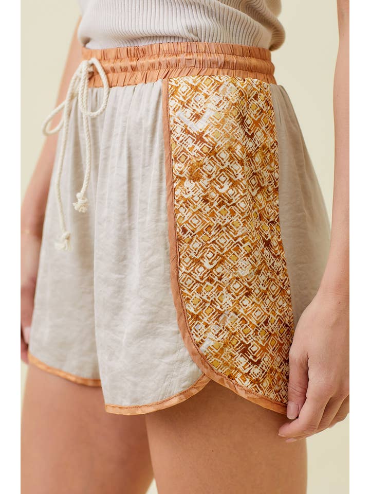 Mystree - Wholesale Shorts - Women's - 20252 Dolphin Hem Shorts5