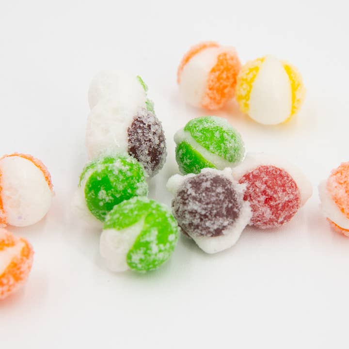 Snack Barn - Wholesale Zuigsnoepjes - Zure Regenboog Puffs Vriesdroogd2