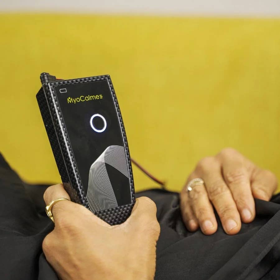 7e Wellness - Vendita all'ingrosso Dispositivi elettronici per la cura della pelle - 7e MyoLift Myocalme Pro1