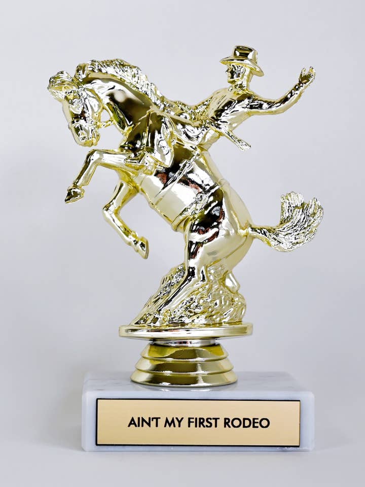 Não sou o meu primeiro troféu de rodeio por atacado de Johnny and June