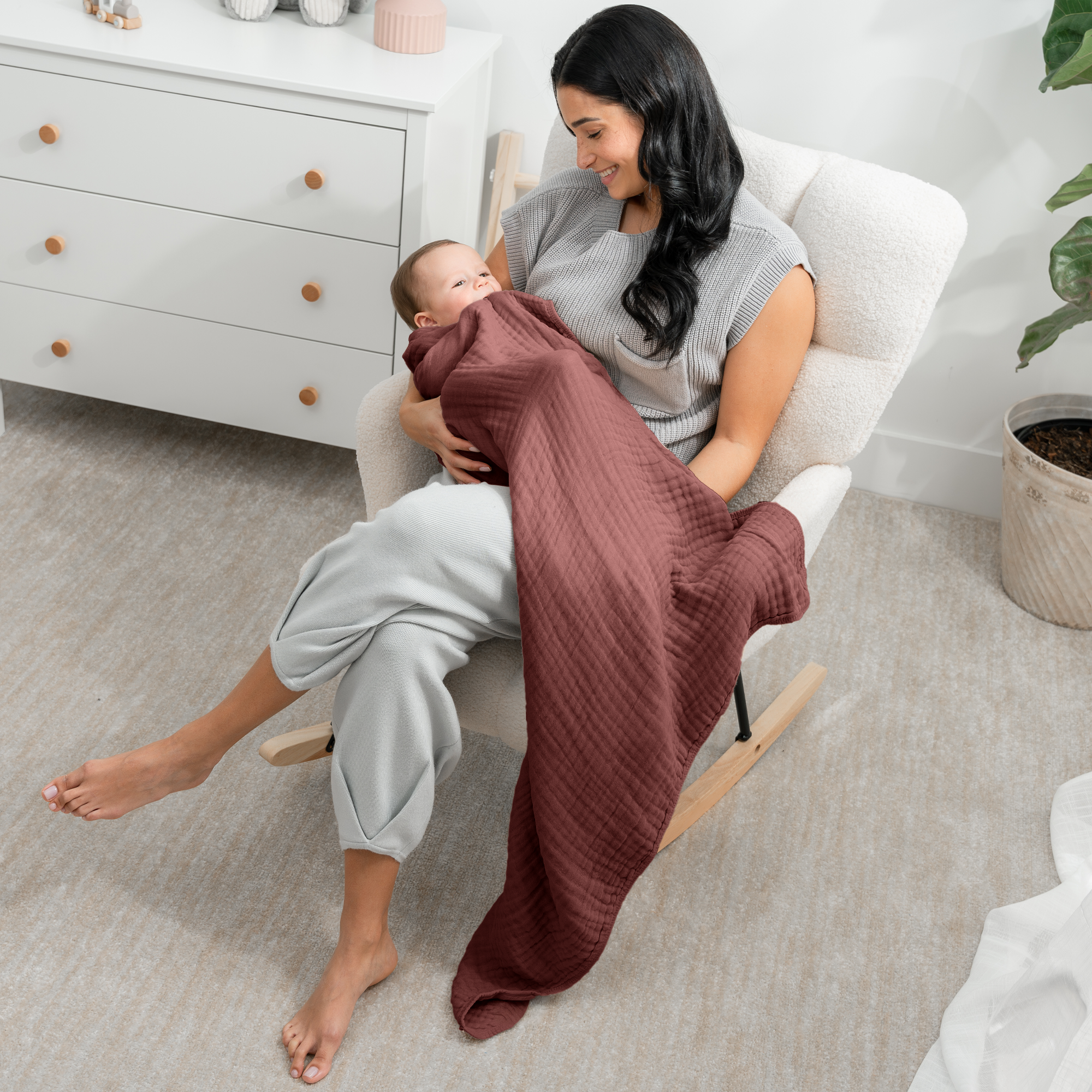 Comfy Cubs - Wholesale Bedding Blanket - Kids & Baby - Muslin Baby Blanket, 40" x 40" Swaddle Blanket by Comfy Cubs24