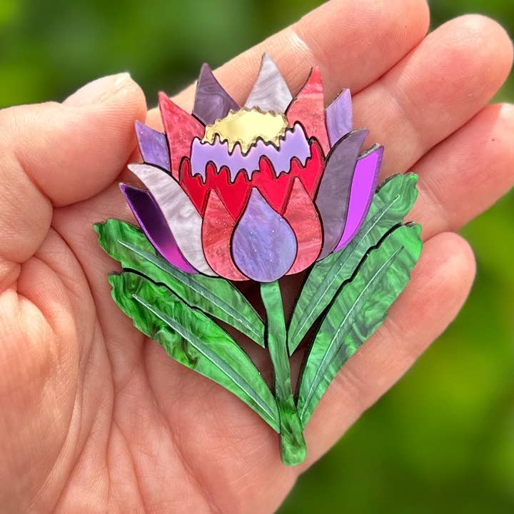 Waratah Broche voor wholesale door Foxx & Ginger Jewellery