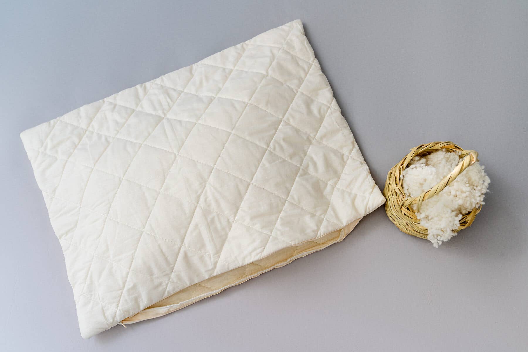 Schaapmaatje - Wholesale Bedding Pillow - Pillowcase with pockets filled with Merino Wool1