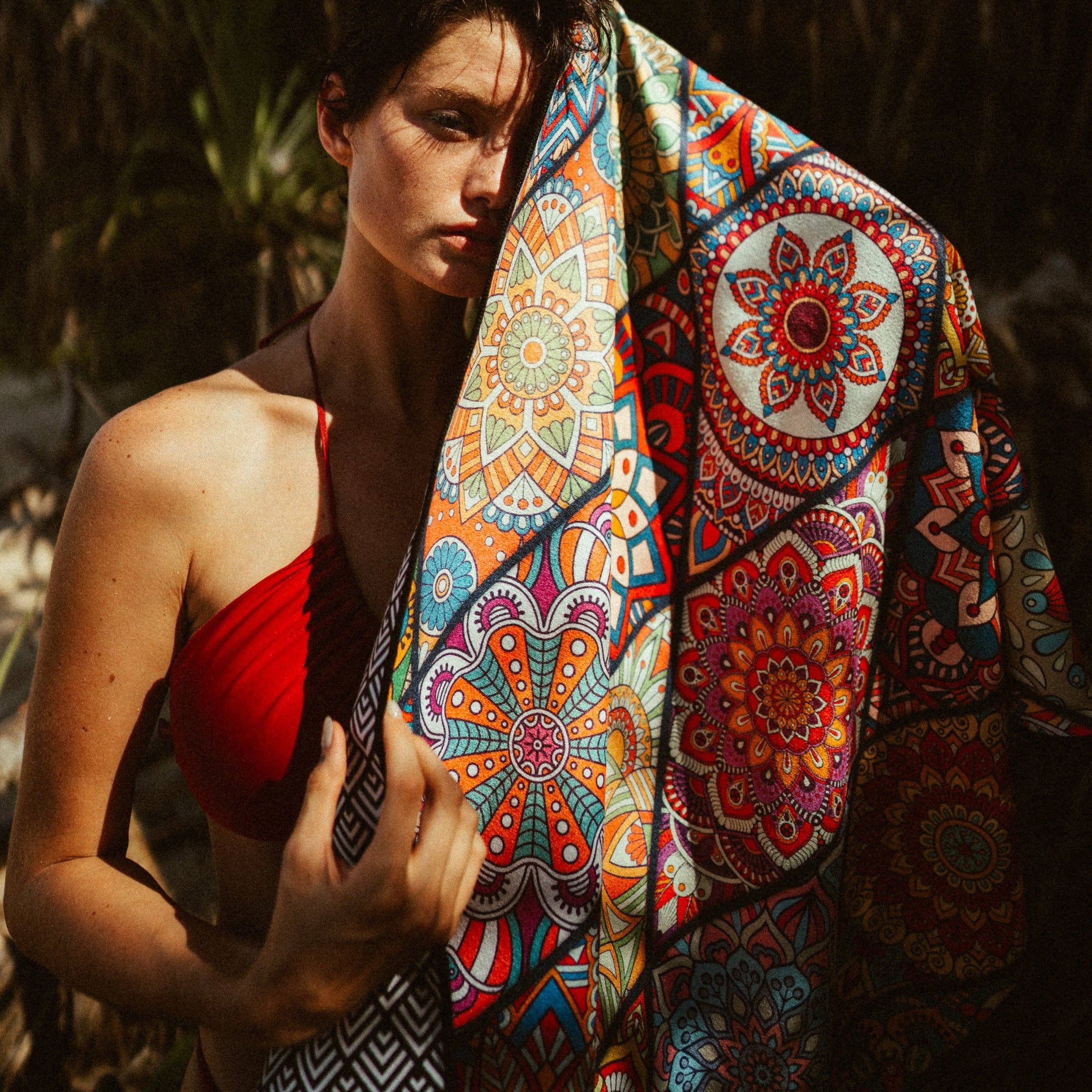 WOODSANDWAVES - Wholesale Beach Towel - Mosaics - Sand-Repellent Beach Towel with Secret Pocket (180cm x 80cm)0