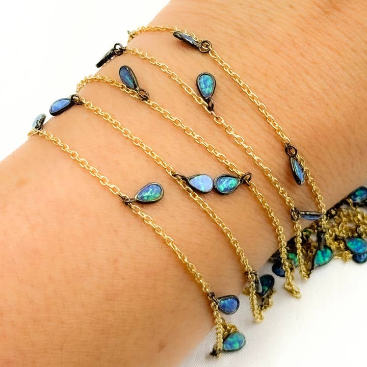 Jewels & Chains – wholesale Kedjehalsband – Skapad blå opal tårdroppsformad dingelkedja. CBO57