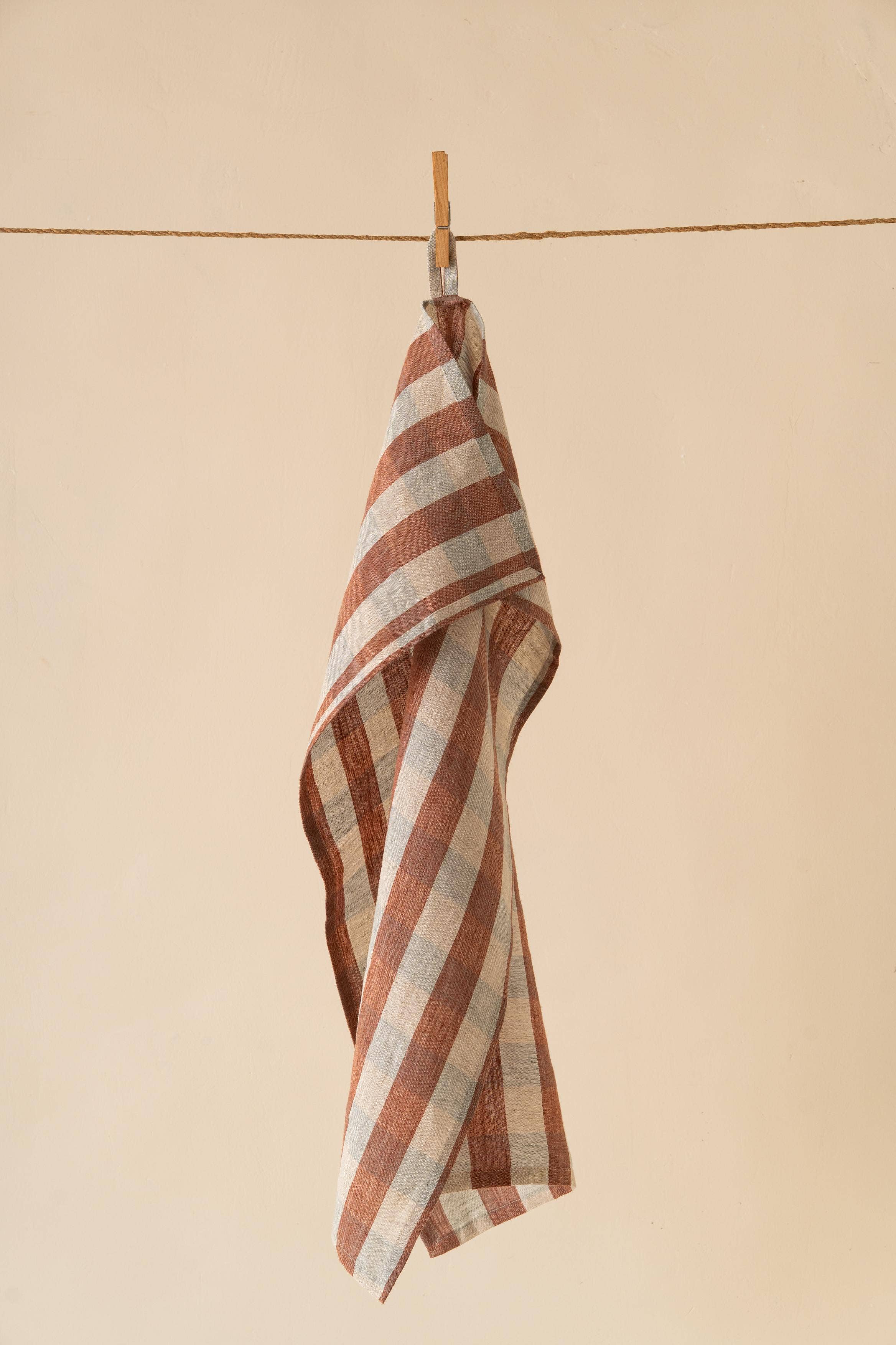 Live Linen - Wholesale Tea Towel - Classic Checks Clara Linen Kitchen Towel – Refined Touch3