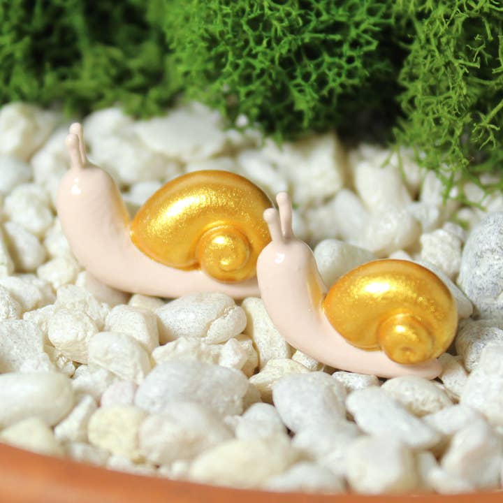 Fairy Garden Snails for wholesale by Mariposa Miniatures