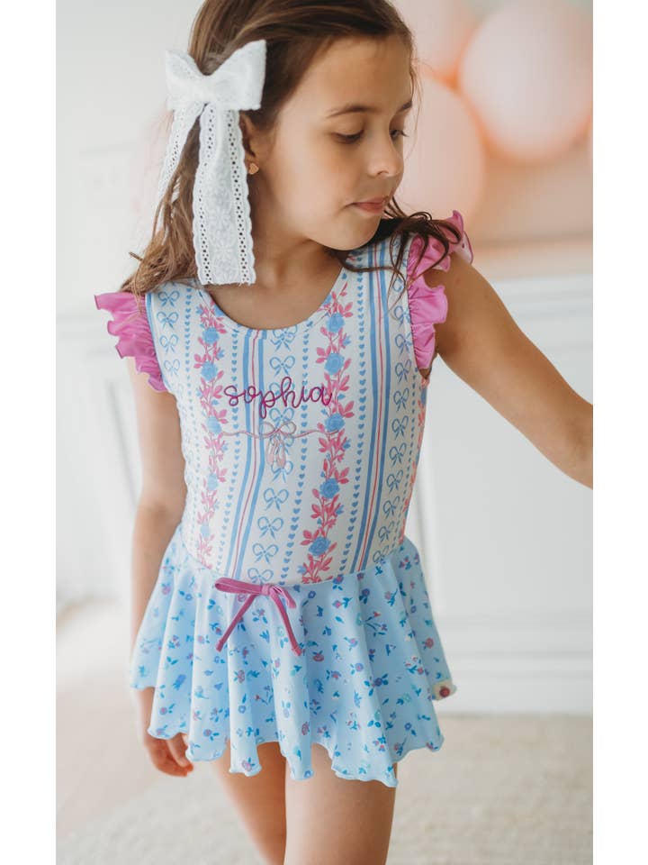 Cheeky Plum - Venta al por mayor Leotardos - Niños - Farrah Leotard - Rosé Ribbon Luxe21