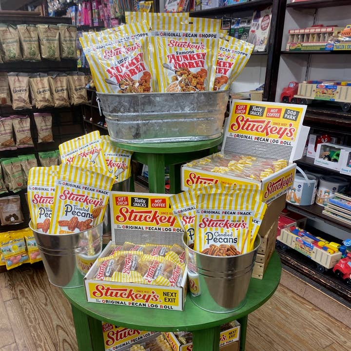 Stuckey's - Wholesale Popcorn - Hunkey Dorey Popcorn with Pecans & Almonds