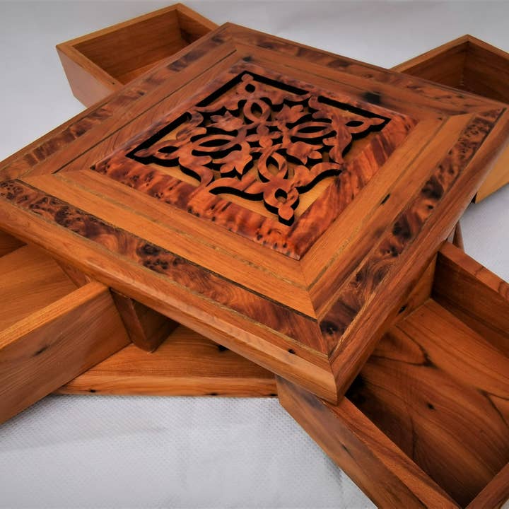Magical twisty Box. Carved Jewelry, Cufflinks Box 9.8×9.8×3. for wholesale by BONGUSTOSTYLE