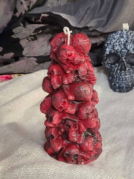 Melmade Scents - Vente Bougies originales - Bougies en forme de crânes empilés2