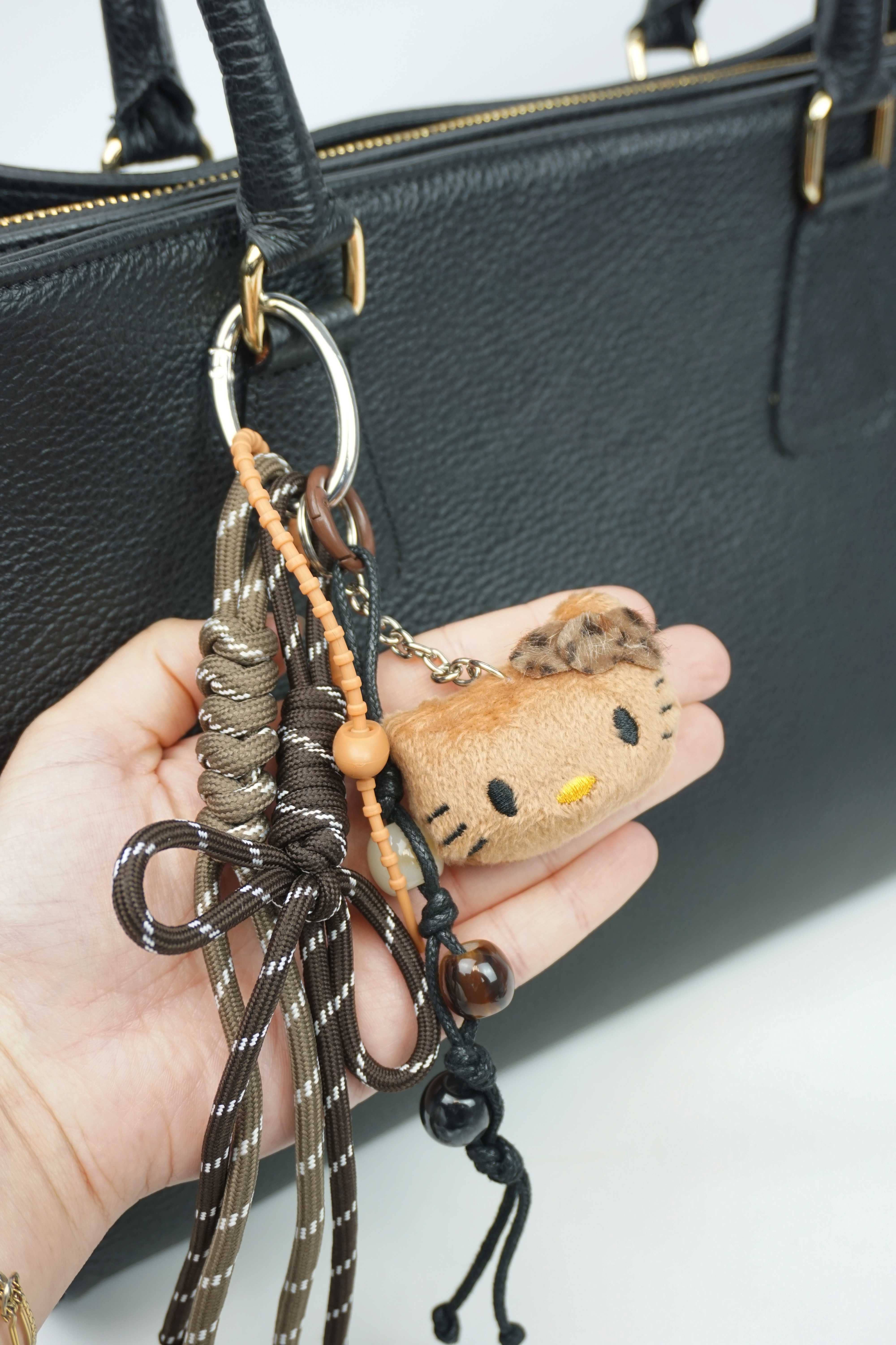 Anais - Wholesale Keychain - Women's - Keychain charm1