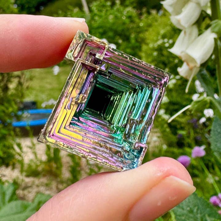 Elf Kendal Hippies - Wholesale Spiritual Stone/Crystal - Bismuth tower 2-4+cm rough bismuth price per piece two sizes2